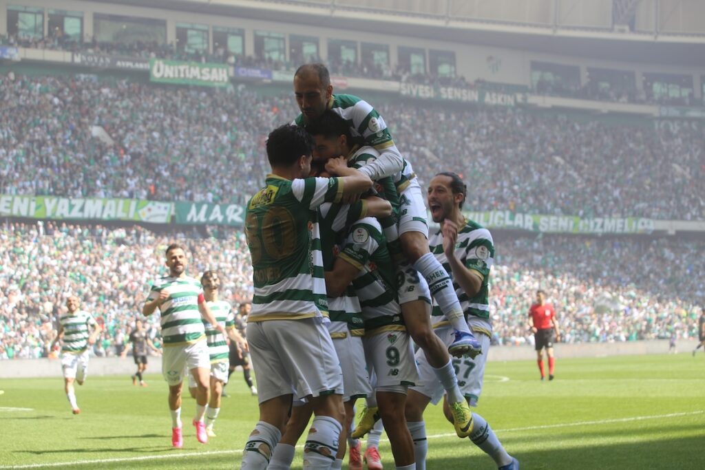 Bursaspor-Spieler jubeln