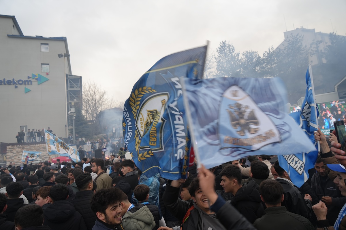Erzurumspor Fans feiern Süper Lig-Aufstieg