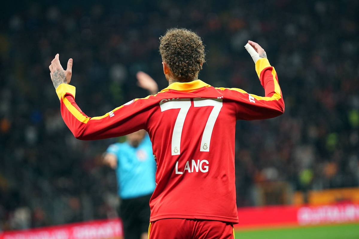 Noa Lang im Einsatz für Galatasaray