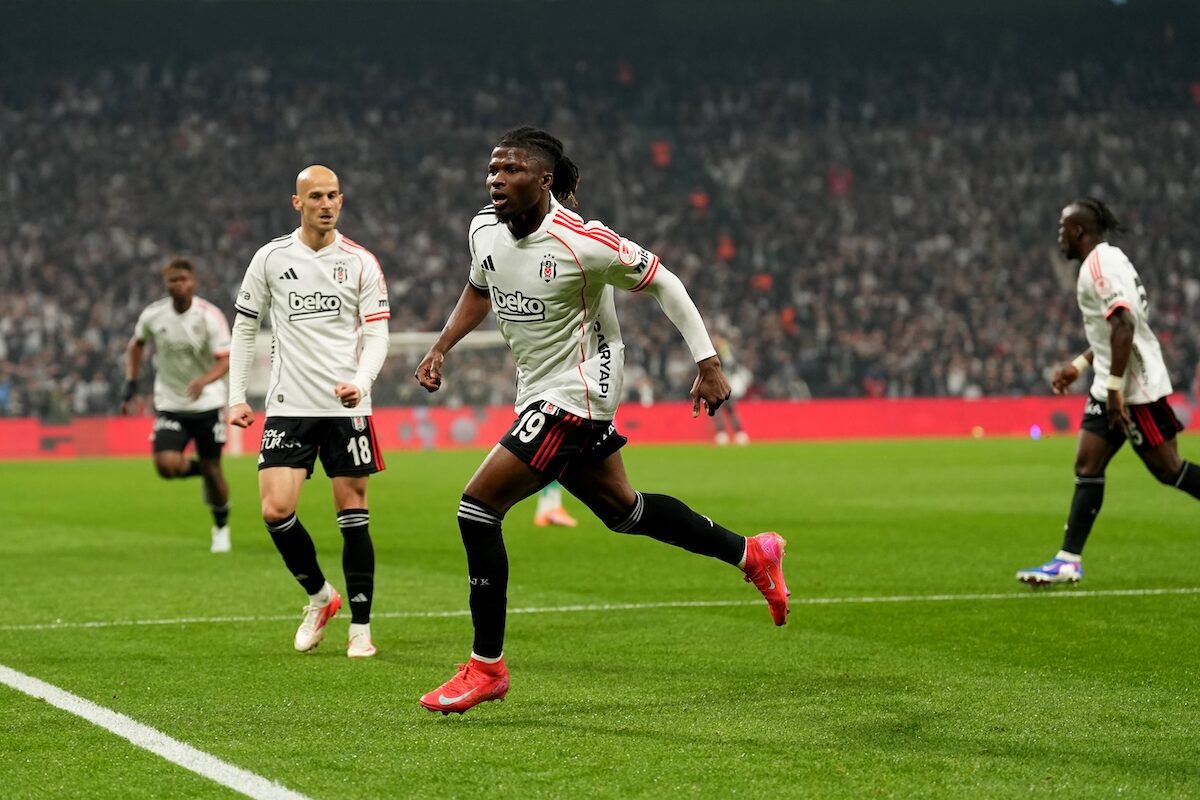 El Bilal Toure jubelt nach Torerfolg für Besiktas