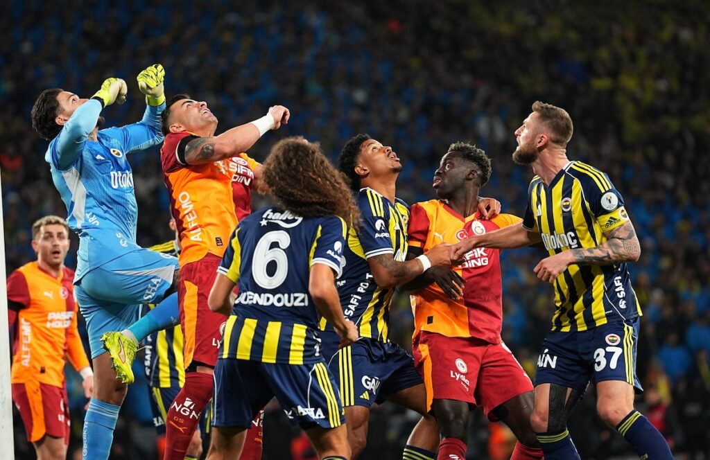 Interkontinental-Derby: Galatasaray und Fenerbahce im Duell
