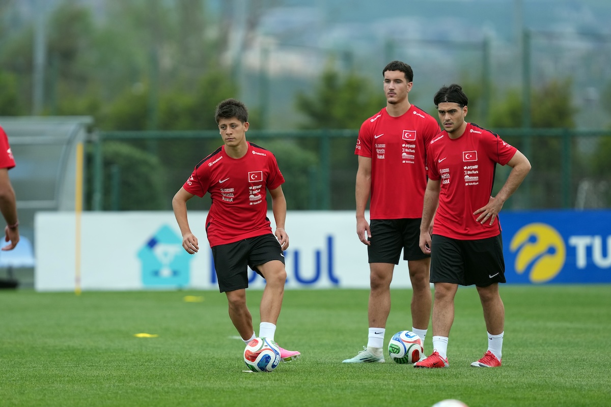 Große Sorgen im WM-Camp vor Australien: Vincenzo Montella enthüllt bittere Wahrheit über Arda Güler, Hakan Calhanoglu und Kenan Yildiz!