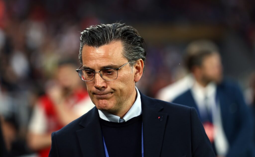 Debakel im WM-Auftakt: Vincenzo Montella rechtfertigt die bittere Pleite und wehrt sich gegen heftige Kritik der Reporter! Debakel im WM-Auftakt: Vincenzo Montella rechtfertigt die bittere Pleite und wehrt sich gegen heftige Kritik der Reporter!