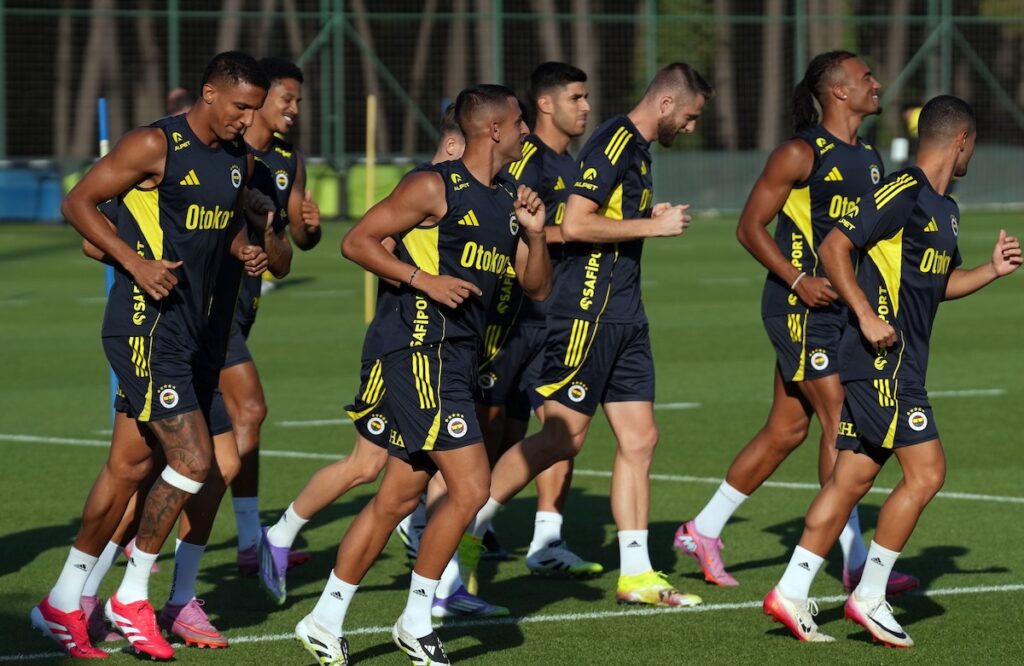 Fenerbahces Fred sorgt mit brisanter Transfer-Antwort für Aufsehen – Drei Testspiele für Österreich-Trainingslager festgezurrt!