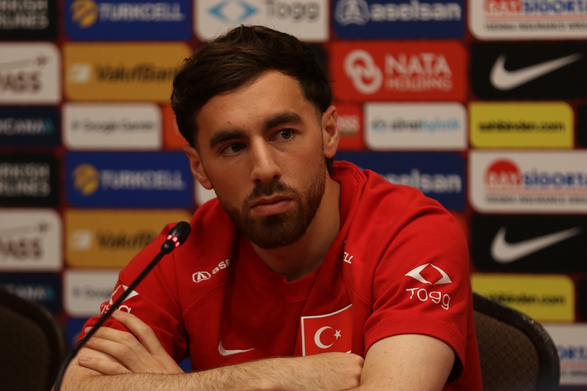 Orkun Kökcü auf der Pressenkonferenz der Türkei in Arizona/USA