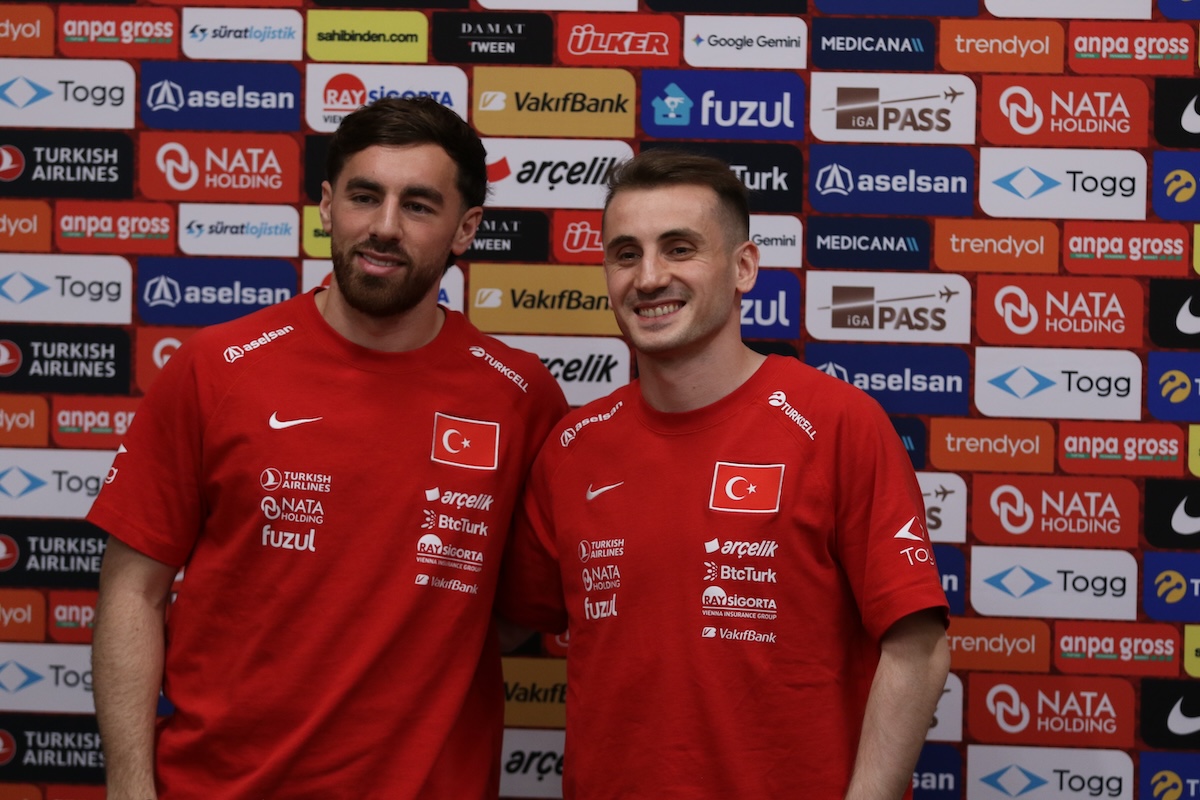 WM-Ansage in Arizona: Kerem Aktürkoglu verspricht den Fans eine historische Jagd nach dem Weltmeister-Erfolg!