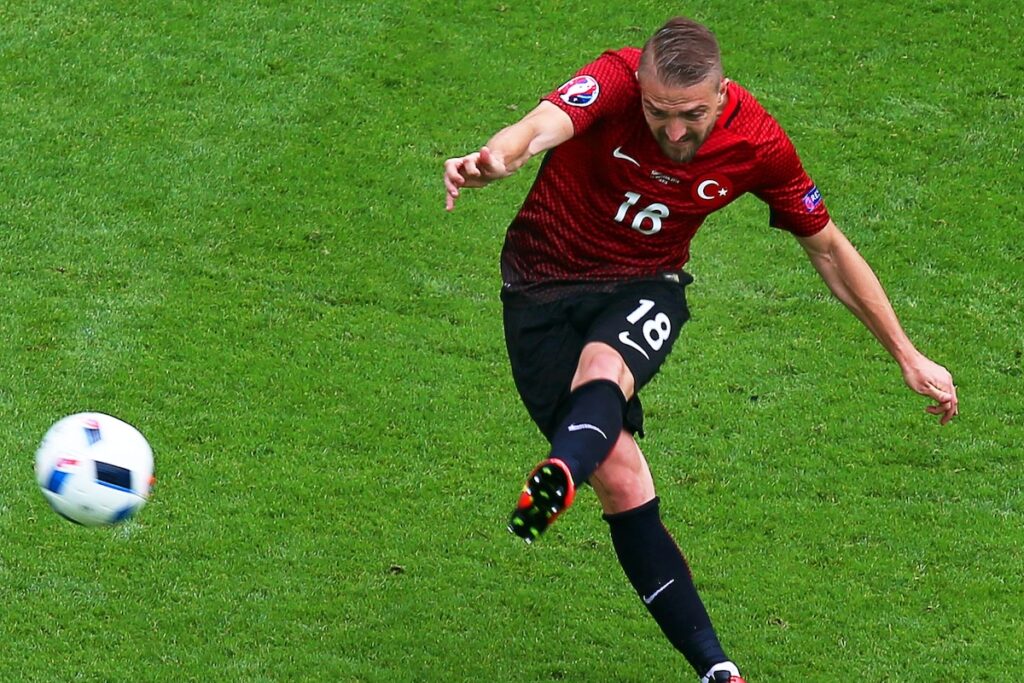 Ex-Nationalspieler und Fenerbahce-, Galatasaray sowie Besiktas-Profi Caner Erkin verkündet Karriereende Ex-Nationalspieler und Fenerbahce-, Galatasaray sowie Besiktas-Profi Caner Erkin verkündet Karriereende