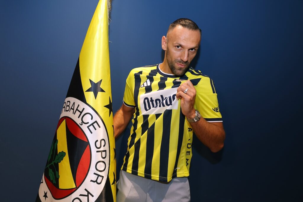 Offiziell: edat Muriqi unterschreibt langfristig bei Fenerbahce und verspricht bedingungslosen Kampf! Offiziell: edat Muriqi unterschreibt langfristig bei Fenerbahce und verspricht bedingungslosen Kampf!