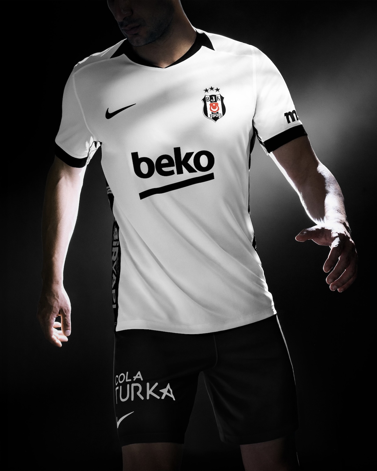 Neuer Ausrüster, neue Trikots: Besiktas stellt Nike-Saison-Kits 2026/27 vor