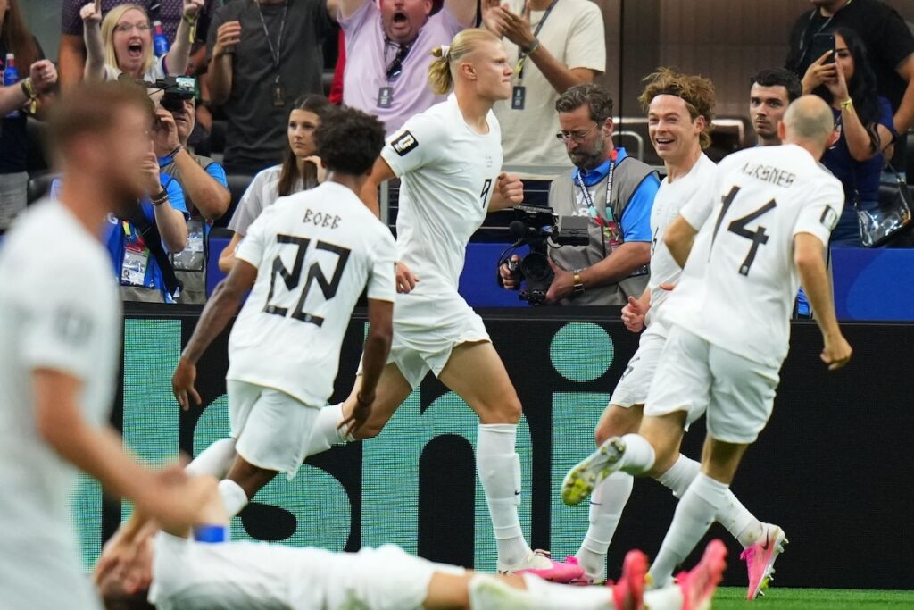 Später Haaland-Siegtreffer: Norwegen wirft die Elfenbeinküste raus und fordert jetzt Brasilien!