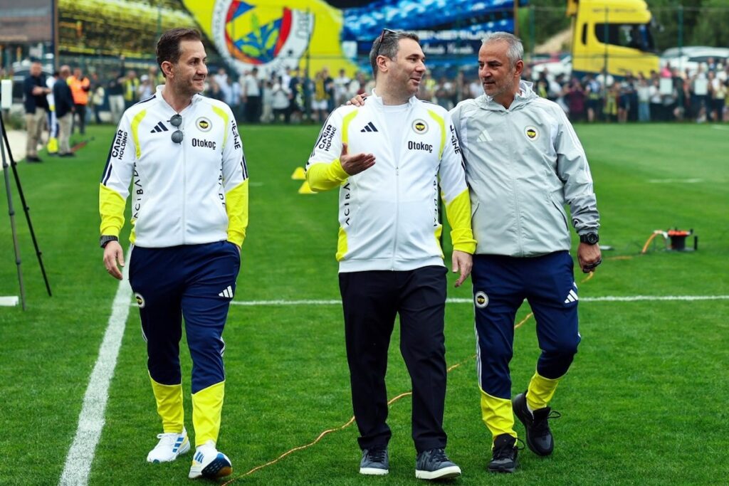 „Beide werden bei uns bleiben“: Ismail Kartal verkündet Transferentscheidung und verspricht den Fans den Meistertitel!