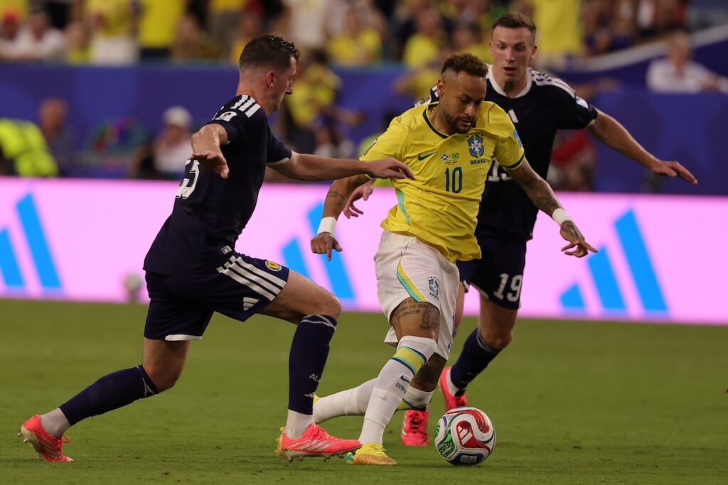WM: Brasilien siegt bei Neymar-Rückkehr – Schweiz wird Gruppensieger – Ochoa mit Mexiko-Rekord – Südafrika überrascht