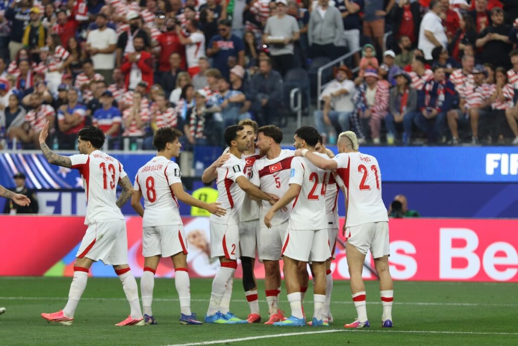Türkei verabschiedet sich mit 3:2-Last-Minute-Sieg gegen die USA von der WM 2026