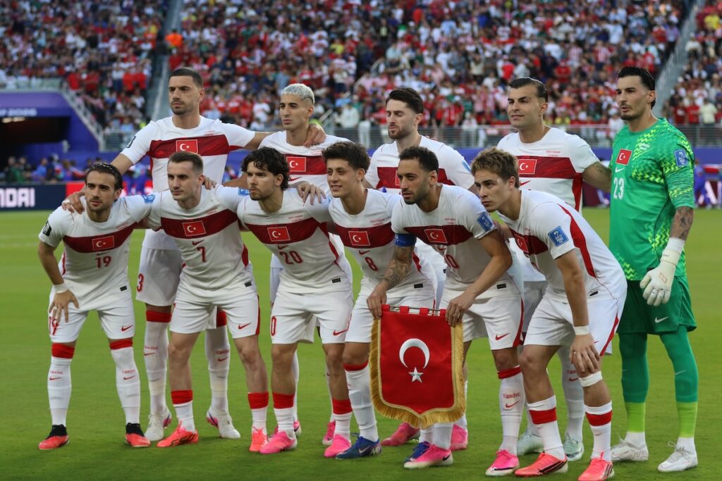 Trotz bitterem WM-Aus: Warum sich die Türkei jetzt trotzdem „inoffizieller Weltmeister“ nennen darf!