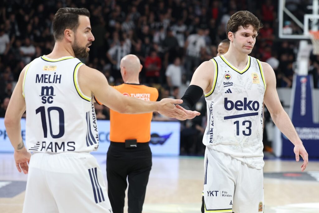 Abgang nach Dallas: Nationalspieler Tarik Biberovic verlässt Fenerbahce in Richtung NBA! Abgang nach Dallas: Nationalspieler Tarik Biberovic verlässt Fenerbahce in Richtung NBA!