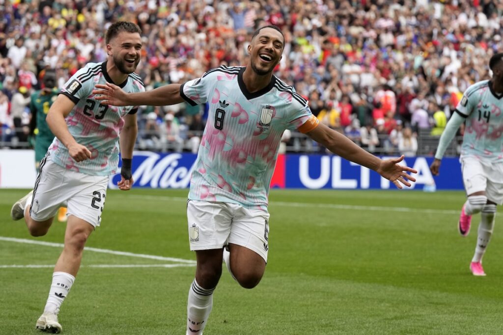 WM: Belgien dreht 0:2-Rückstand gegen Senegal – USA ringt Bosnien in Unterzahl 2:0 nieder WM: Belgien dreht 0:2-Rückstand gegen Senegal – USA ringt Bosnien in Unterzahl 2:0 nieder