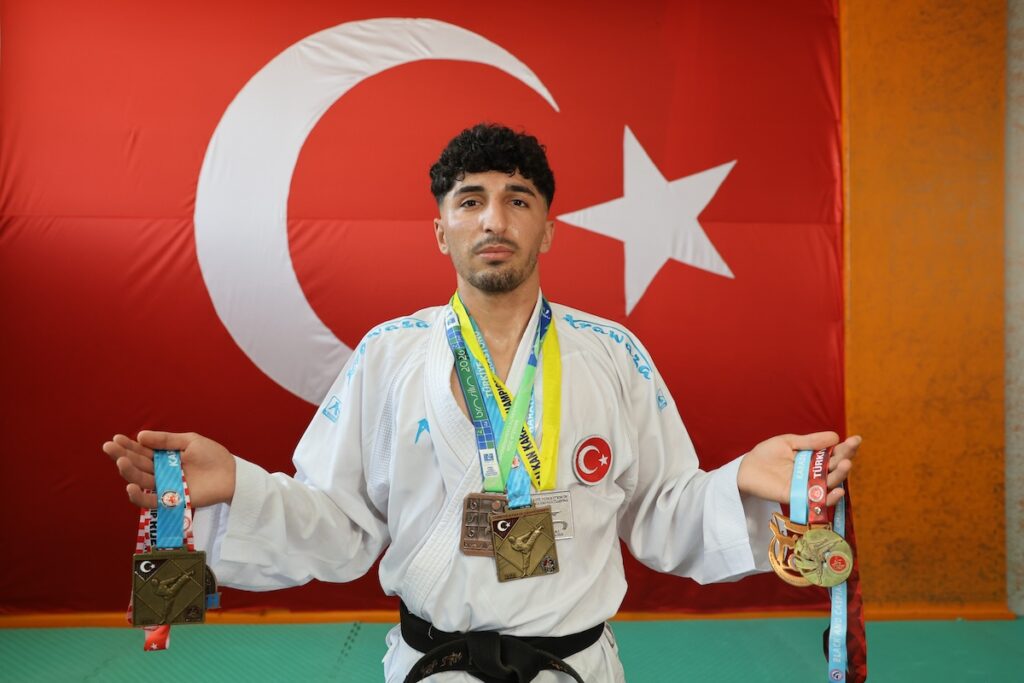 Ziel Olympia 2032: Karate-Hoffnung Diyar Hasanoglu stürmt nach WM-Bronze auf die Weltbühne!