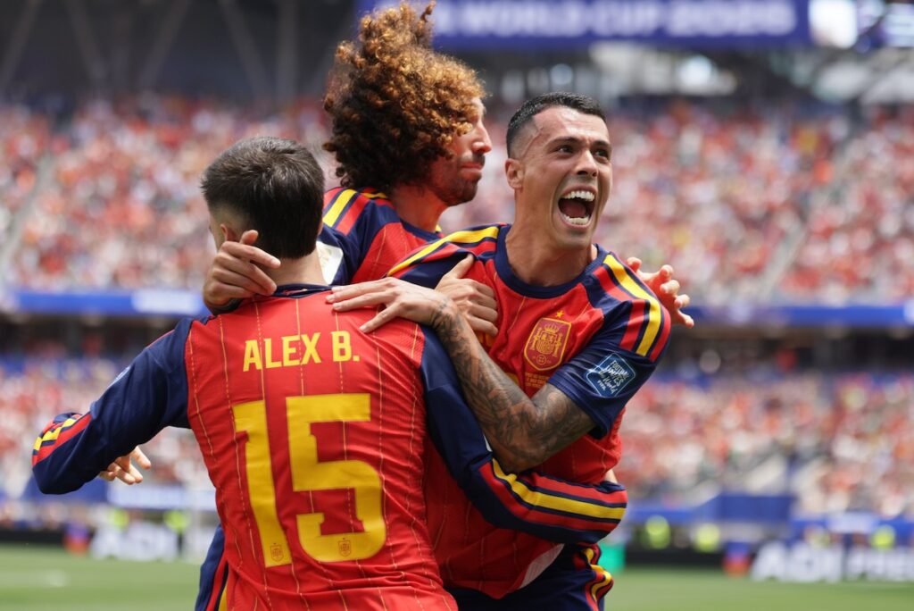 Spanien besiegt Österreich klar und zieht ins Achtelfinale der WM 2026 ein Spanien besiegt Österreich klar und zieht ins Achtelfinale der WM 2026 ein
