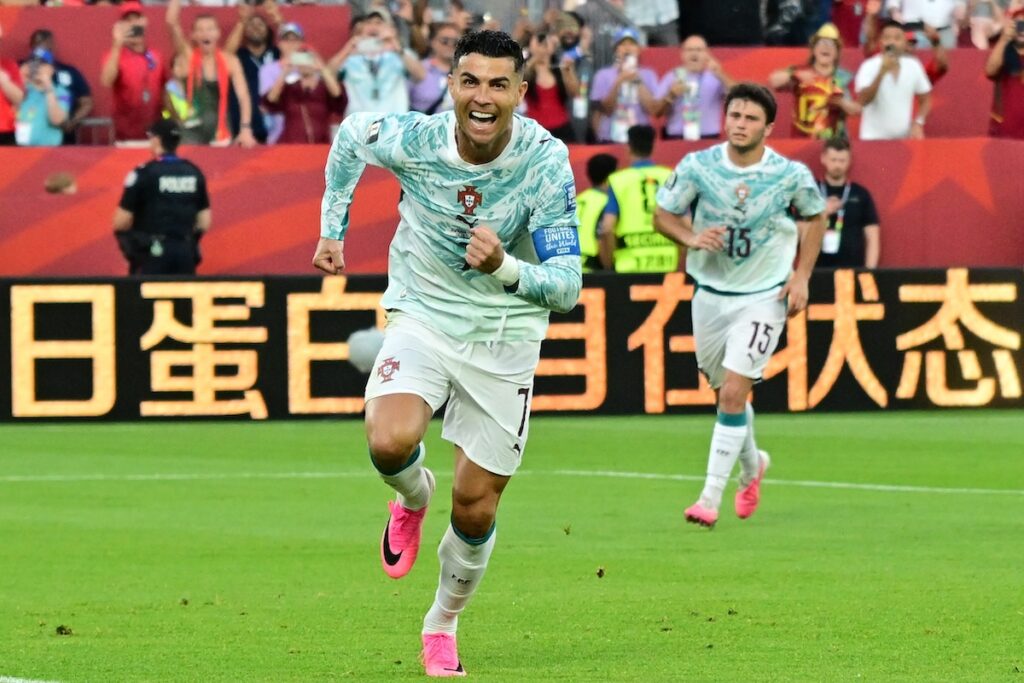 Drama in der 94. Minute, Ronaldo-Rekord & Schweiz weiter: Portugal ringt Kroatien im VAR-Krimi nieder! Drama in der 94. Minute, Ronaldo-Rekord & Schweiz weiter: Portugal ringt Kroatien im VAR-Krimi nieder!