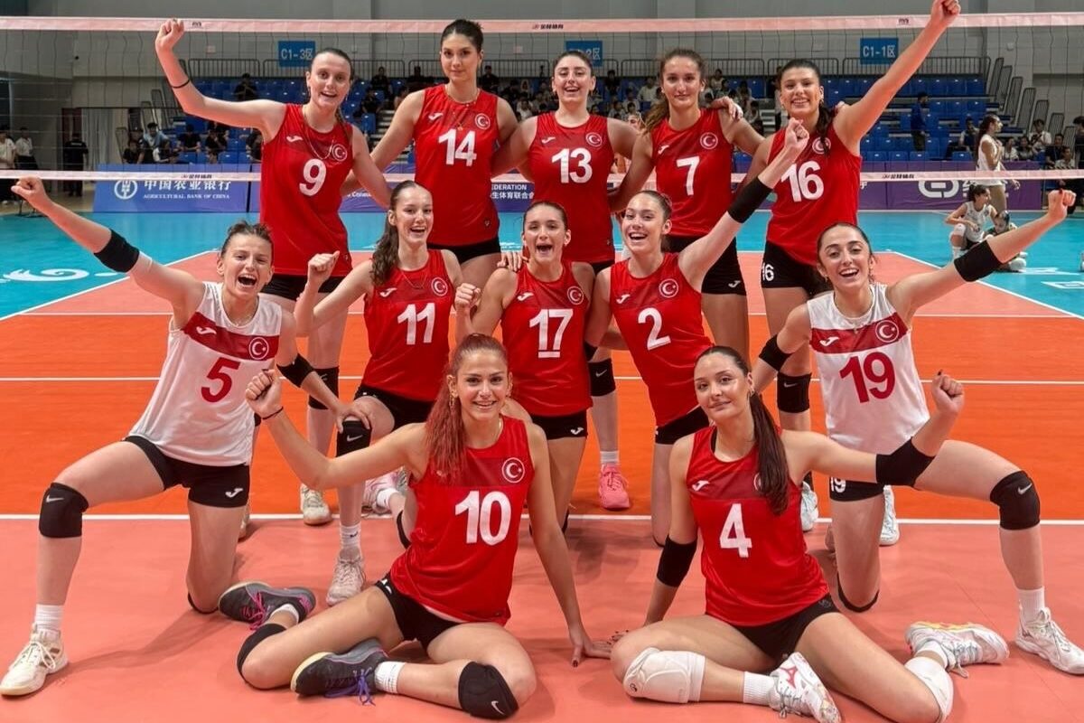 TVF-Sportgymnasium: Herren werden Volleyball-Weltmeister – Frauen holen Silbermedaille