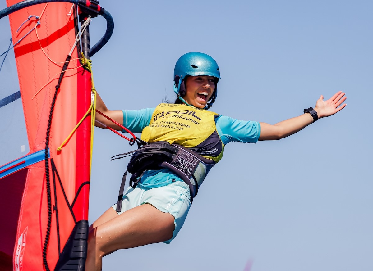Sonniger Goldregen in Spanien: Windsurf-Nachwuchs aus Izmir stürmt den WM-Thron!