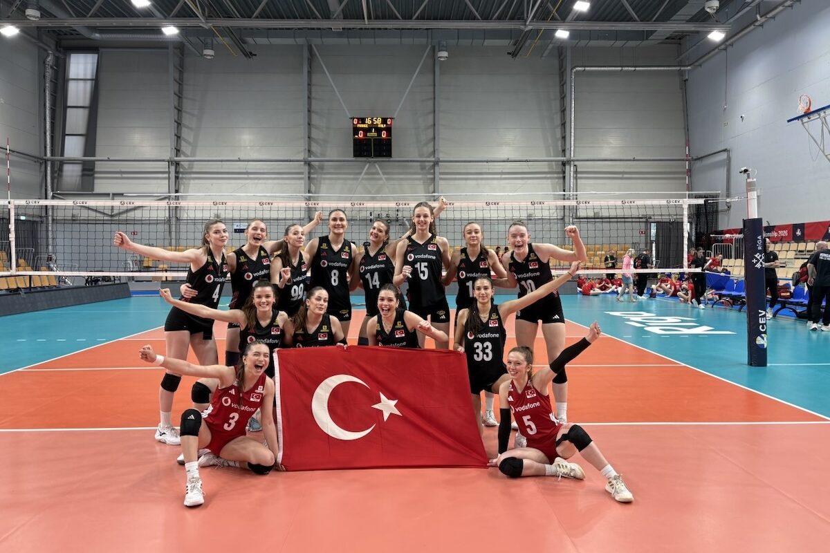 U18-Frauen-Volleyballnationalmannschaft steht im EM-Finale