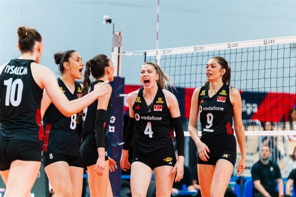 U18-Frauen-Volleyballnationalmannschaft steht im EM-Finale