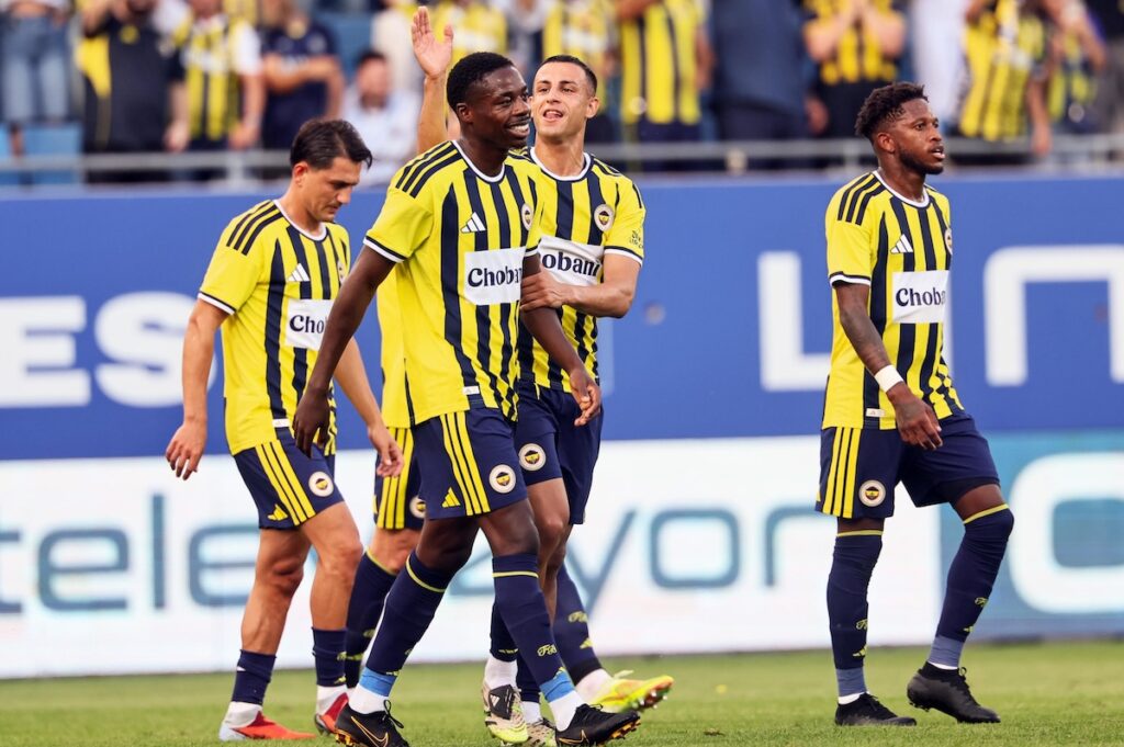 Kantersieg in Österreich: Fenerbahce zaubert beim Vier-Tore-Express im Test gegen Pogon Szczecin