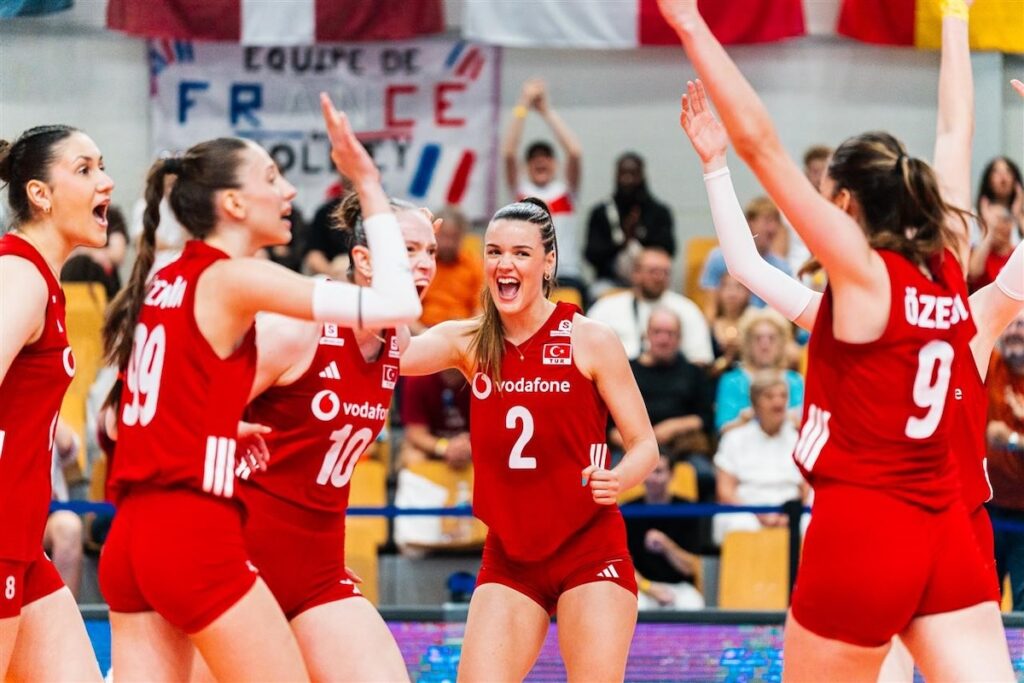 U18-Volleyball-Talente der Türkei holen EM-Silber U18-Volleyball-Talente der Türkei holen EM-Silber