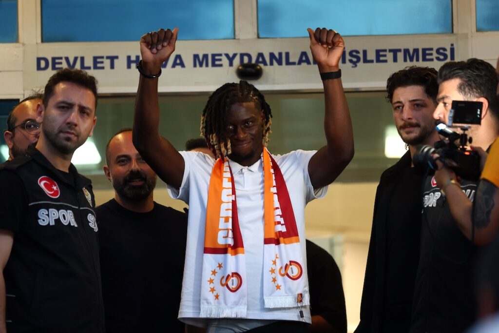 Galatasaray präsentiert mit Lesley Ugochukwu ersten Transfer und zeigt Interesse an Real-Star Brahim Diaz