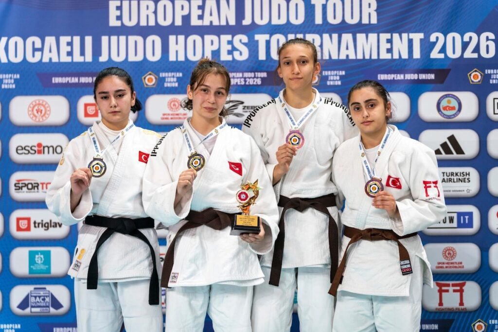 Massig Medaillen in Kocaeli: Nachwuchsstars von Osmangazi Belediyespor glänzen beim Cadet-Europacup!