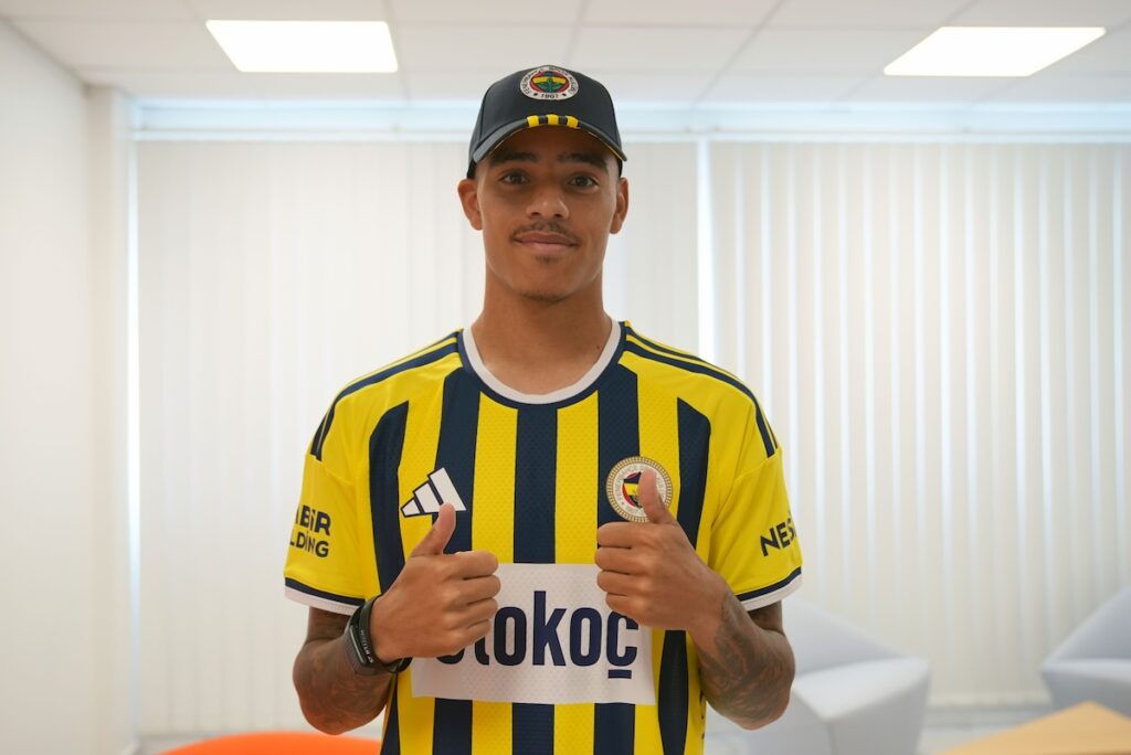 Fenerbahce lässt nächste Transferbombe platzen: Mason Greenwood kickt ab sofort in Kadiköy Fenerbahce lässt nächste Transferbombe platzen: Mason Greenwood kickt ab sofort in Kadiköy