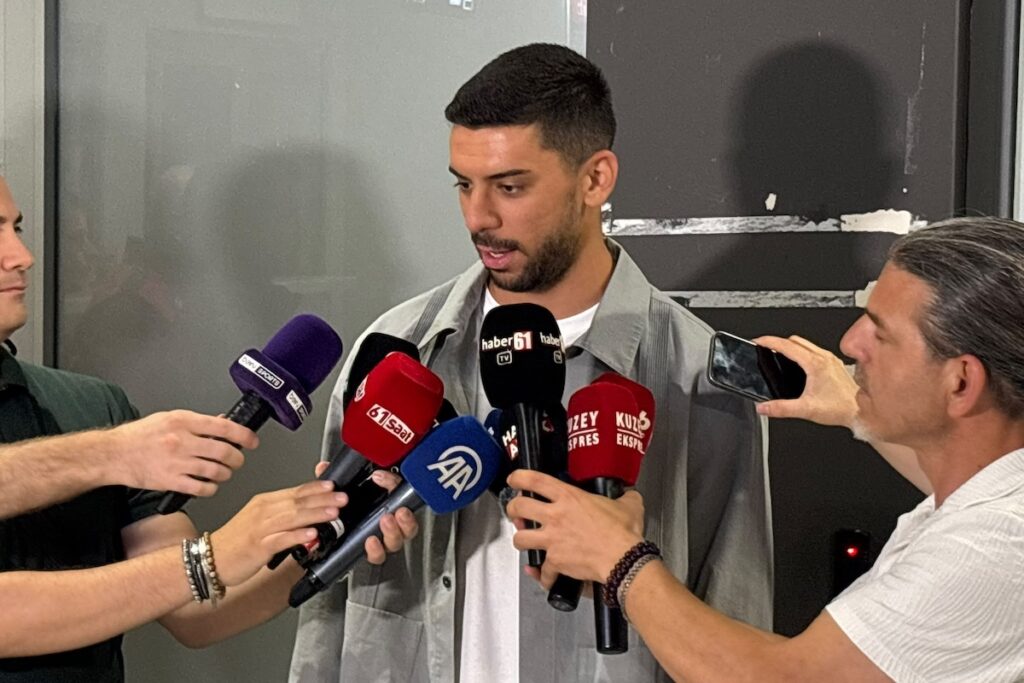 Nächster Transfer gelandet: Cenk Özkacar will über Trabzonspor zurück ins Nationalteam! Nächster Transfer gelandet: Cenk Özkacar will über Trabzonspor zurück ins Nationalteam!
