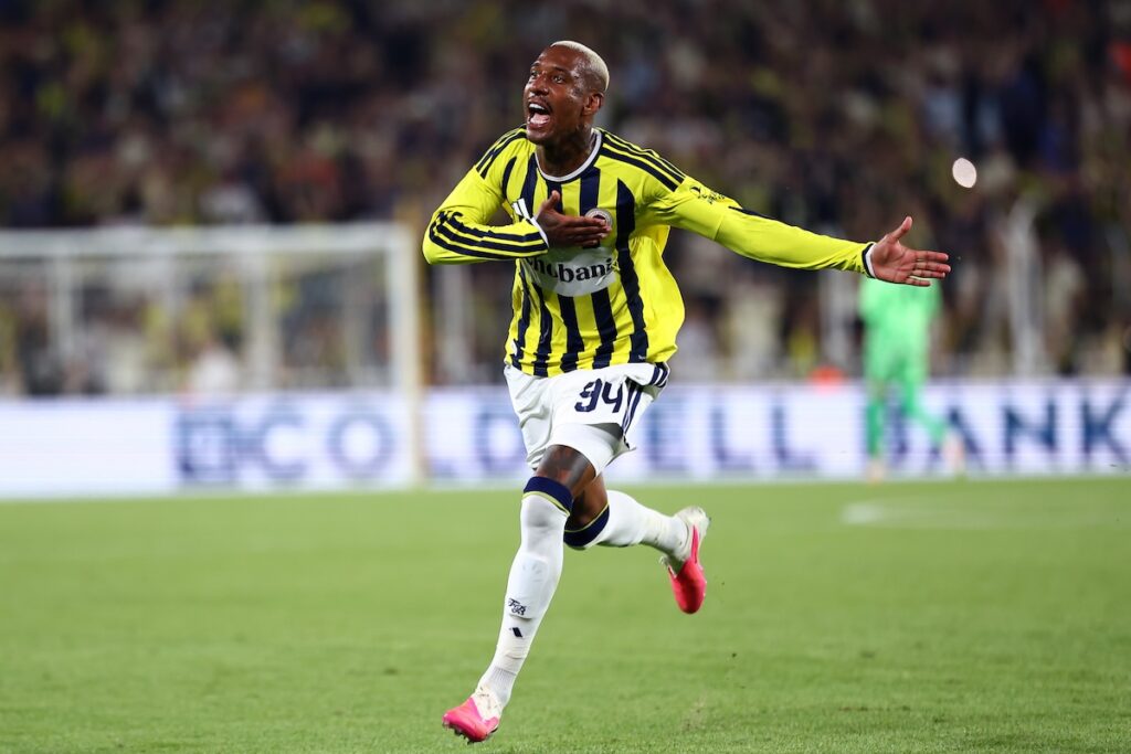 Neuer Europapokal-König der Türkei: Anderson Talisca stößt Klublegende Alex de Souza vom Thron Neuer Europapokal-König der Türkei: Anderson Talisca stößt Klublegende Alex de Souza vom Thron