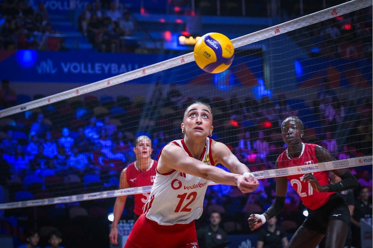 Furious Comeback in Macau: Türkische Volleyballerinnen kämpfen Kanada nieder und stürmen ins Nations League-Halbfinale