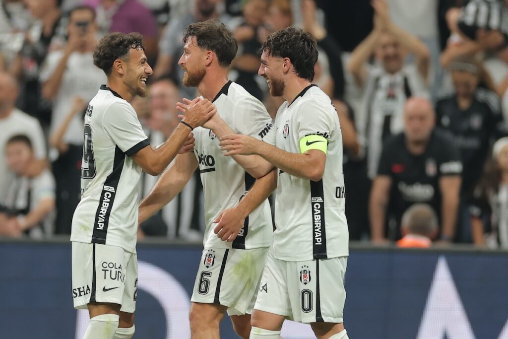 Zielgerichteter Auftakt in der Europa League-Quali: Kökcü schießt Besiktas zum Hinspielsieg gegen Midtjylland