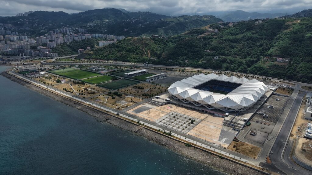 Umfassende Modernisierung bei Trabzonspor: Höhere Stadionkapazität und neue VIP-Logen vor Saisonstart