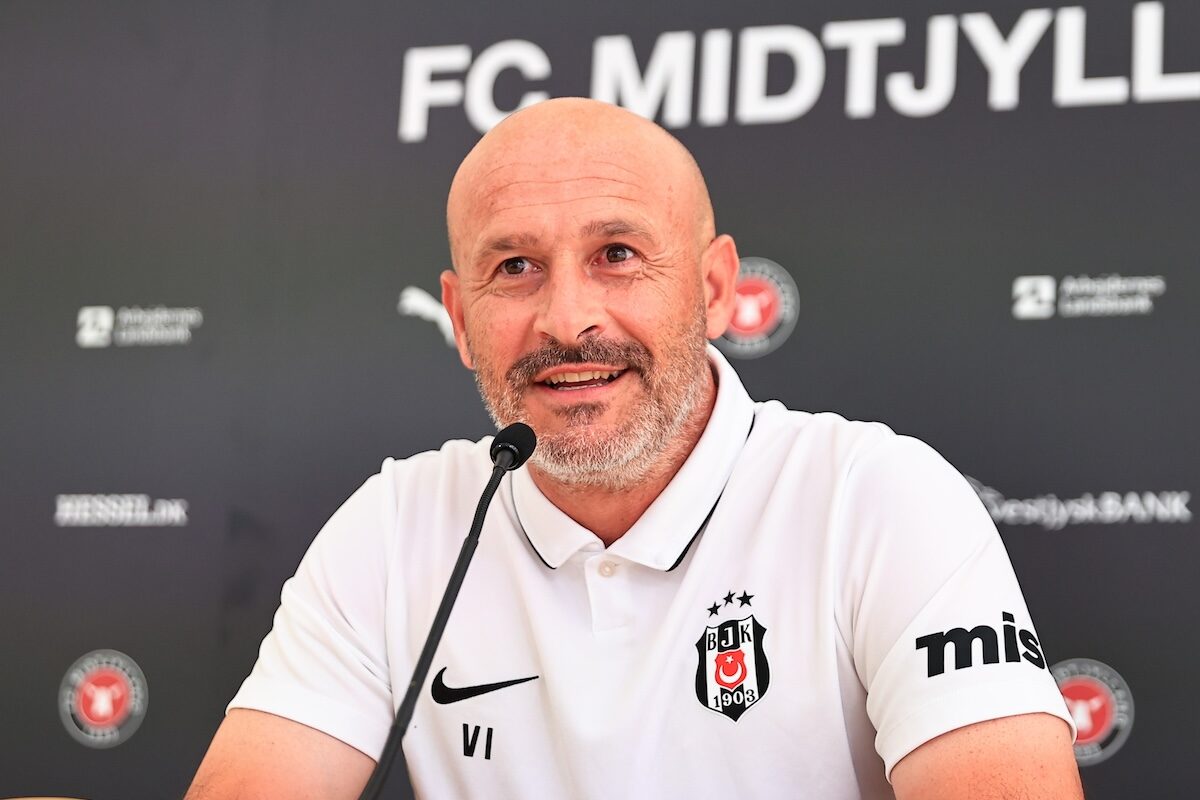 Besiktas-Trainer Italiano und Neuzugang Özcan schwören Team auf kritisches Midtjylland-Rückspiel ein