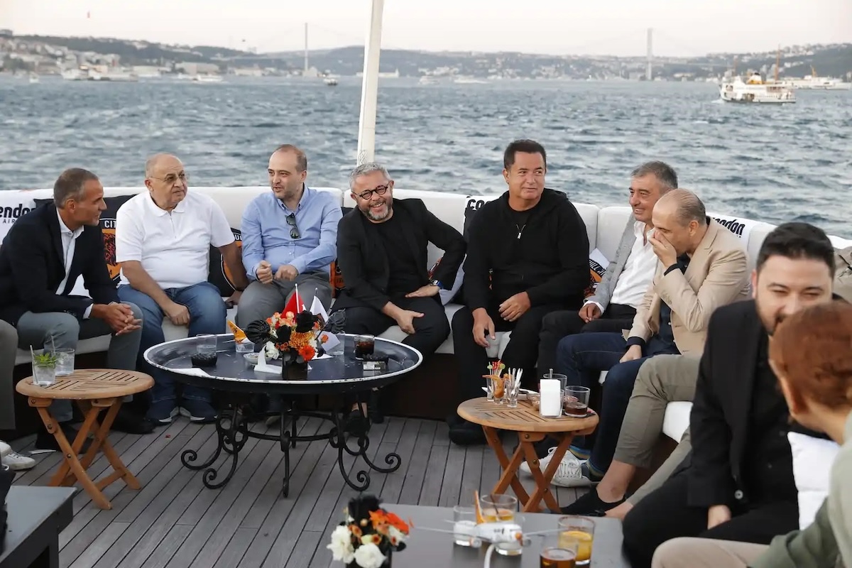 Aufstiegsparty auf dem Bosporus: Acun Ilicali bittet Premier-League-Rückkehrer Hull City aufs Luxusschiff