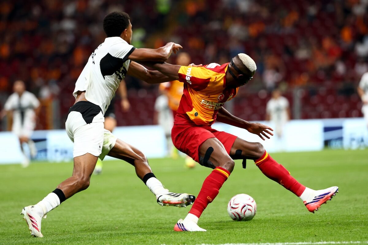Sorgenfalten bei Galatasaray: Defensiv-Schwäche, Fan-Transfer-Unmut und klare Worte von Okan Buruk