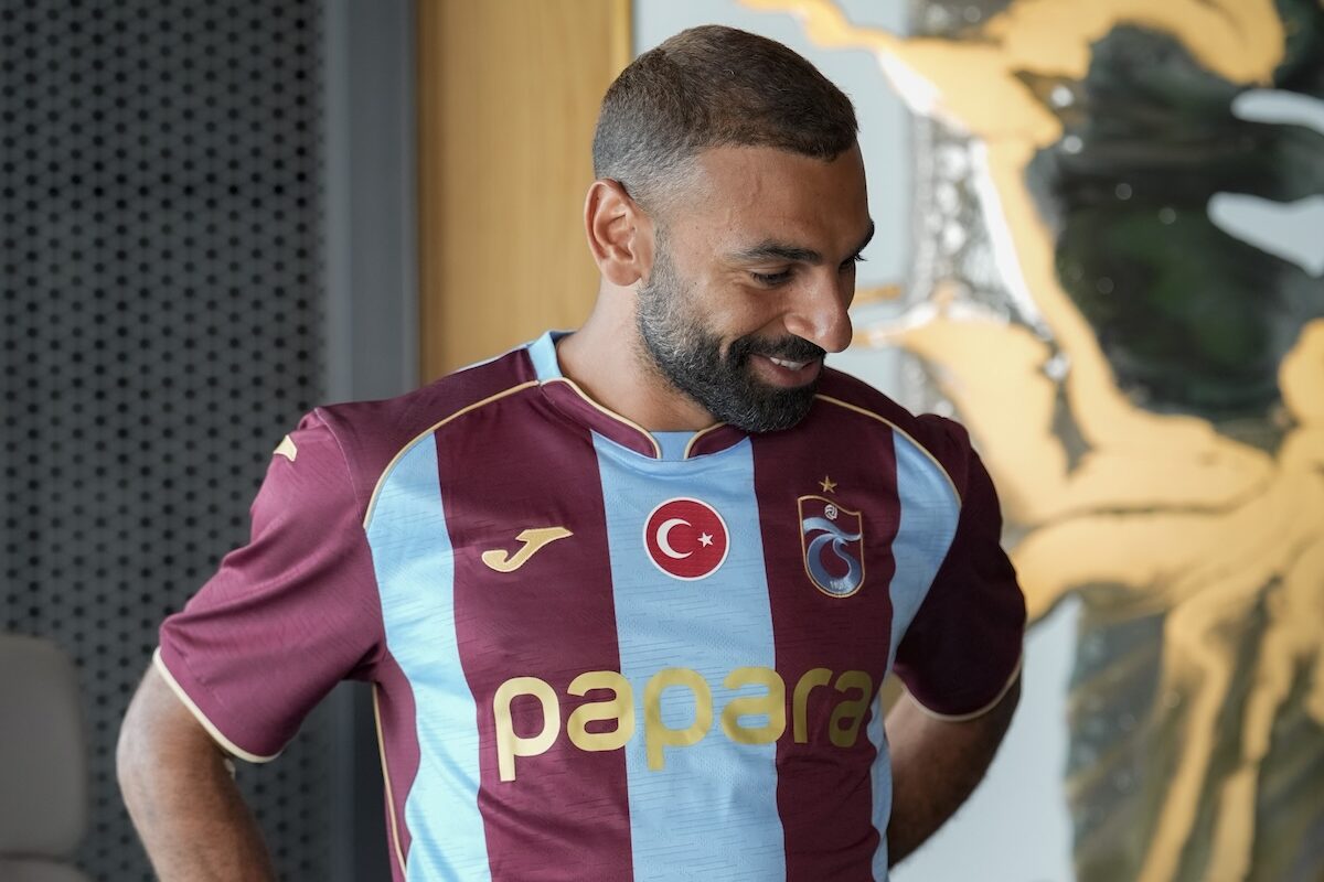 Finanzielle Enthüllung an der Börse: Trabzonspor legt Salah-Gehalt, Handgeld und Trikot-Beteiligung offen