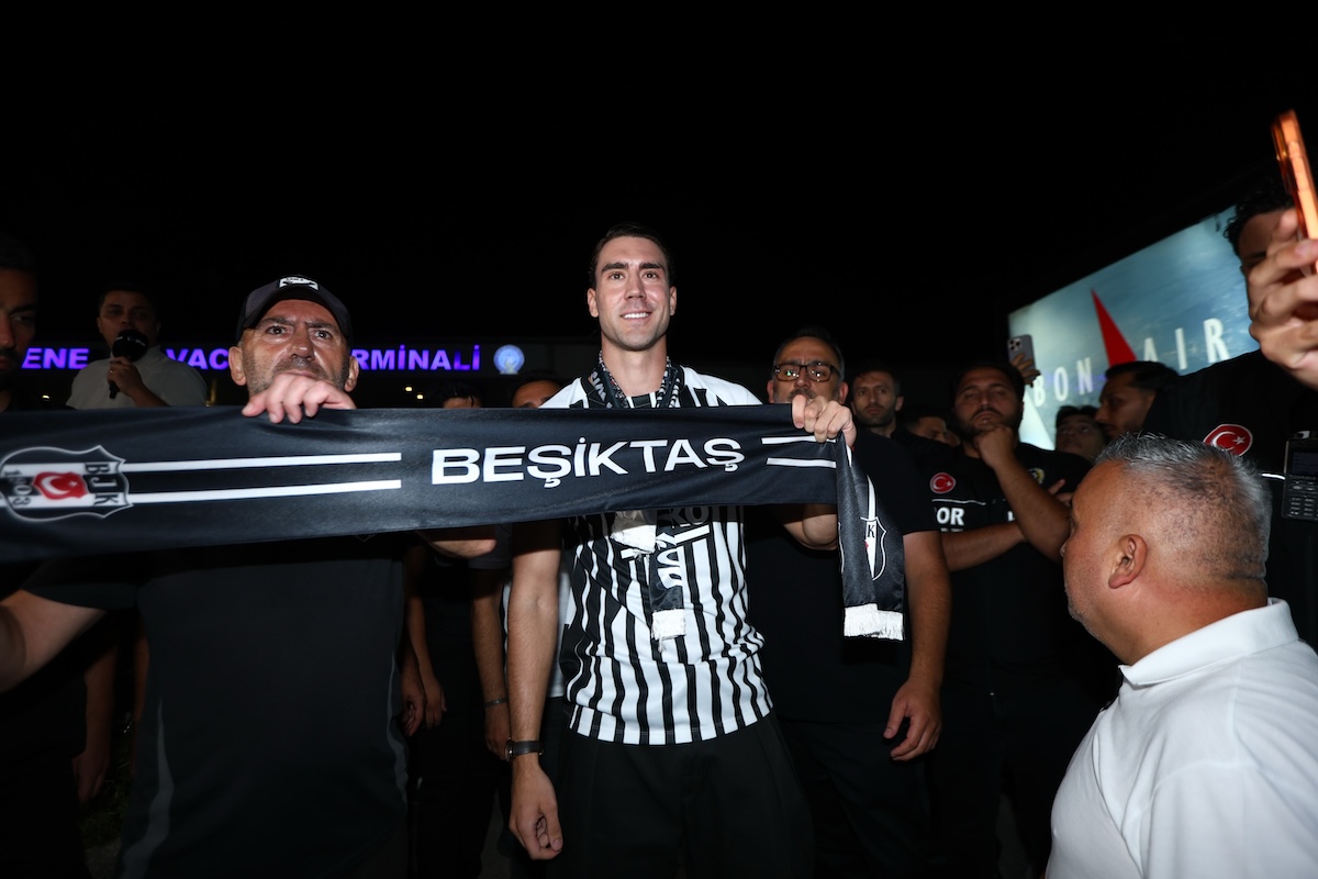 Neuzugang im Fan-Rausch gelandet: Dusan Vlahovic dockt bei Besiktas an