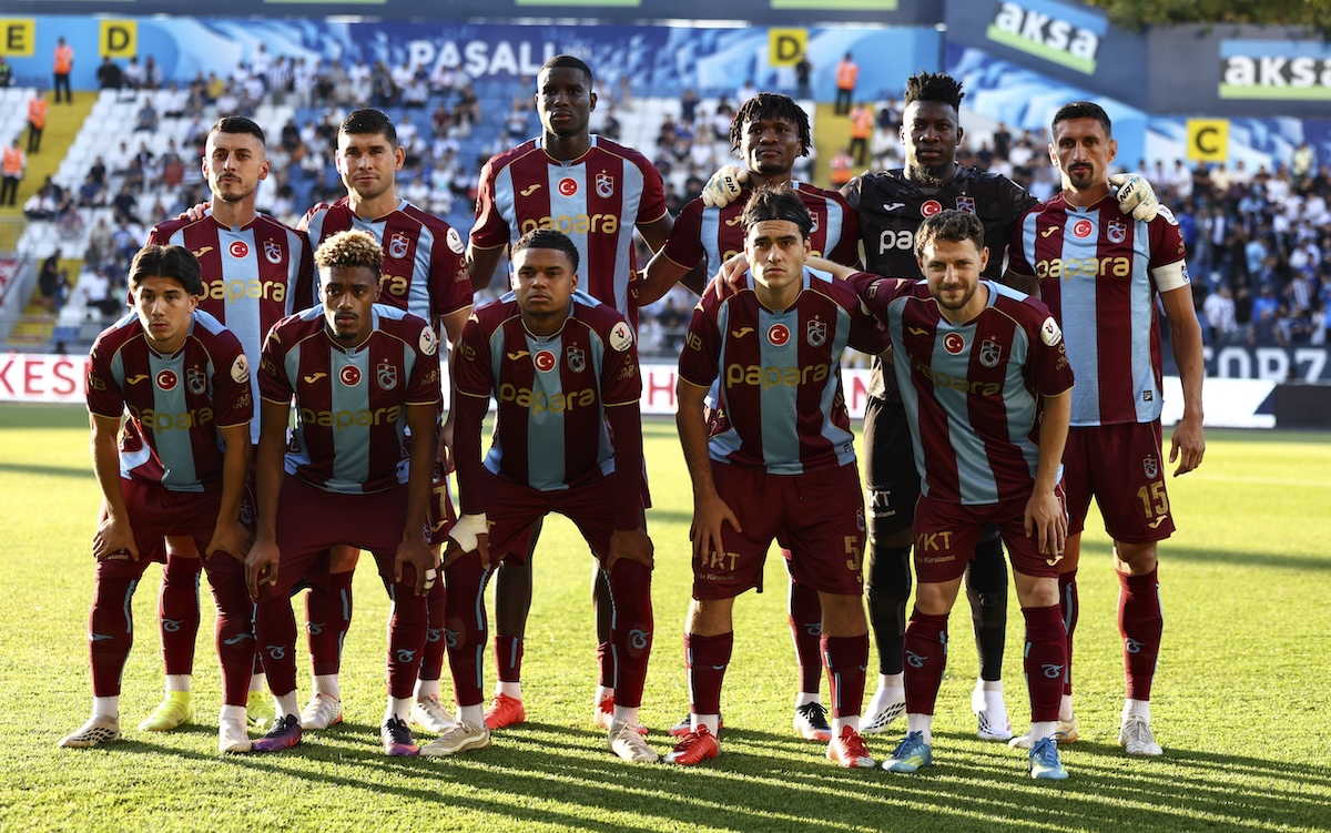 Fatih Tekke debütiert auf europäischer Bühne: Trabzonspor mit Salah in EL-Playoffs gegen Ferencvaros