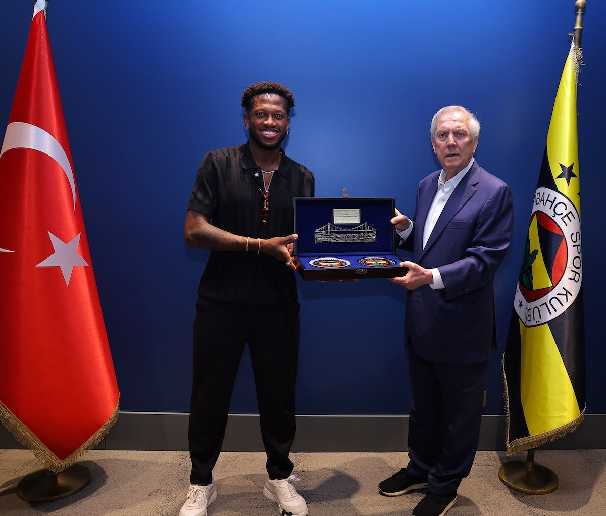 Gefühlvoller Abschied von Fenerbahce: Fred wechselt zu Atletico Mineiro und verspricht Rückkehr zur Meisterfeier