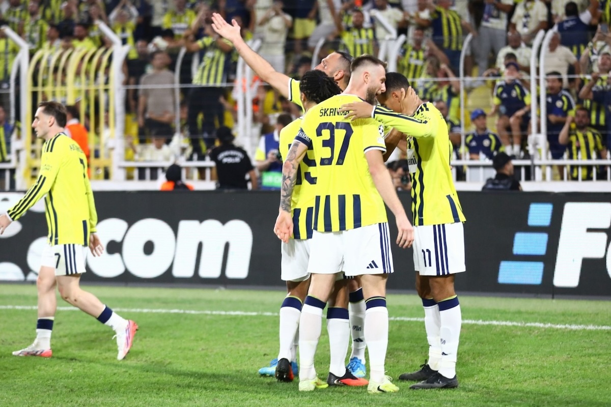Fenerbahce trotzt Lyon im Champions-League-Playoff: Greenwood trifft & Lukaku feiert Debüt