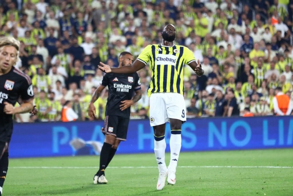 Fenerbahce trotzt Lyon im Champions-League-Playoff: Greenwood trifft & Lukaku feiert Debüt Fenerbahce trotzt Lyon im Champions-League-Playoff: Greenwood trifft & Lukaku feiert Debüt