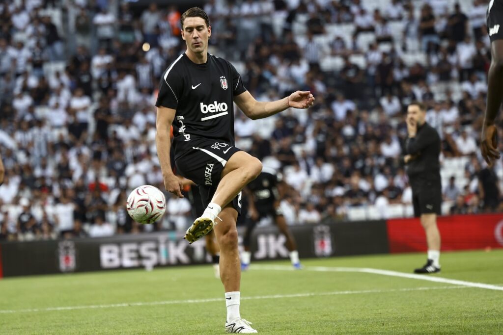Nach Ausraster gegen Skriniar: Besiktas rüstet sich für juristischen Kampf um Dusan Vlahovic Nach Ausraster gegen Skriniar: Besiktas rüstet sich für juristischen Kampf um Dusan Vlahovic