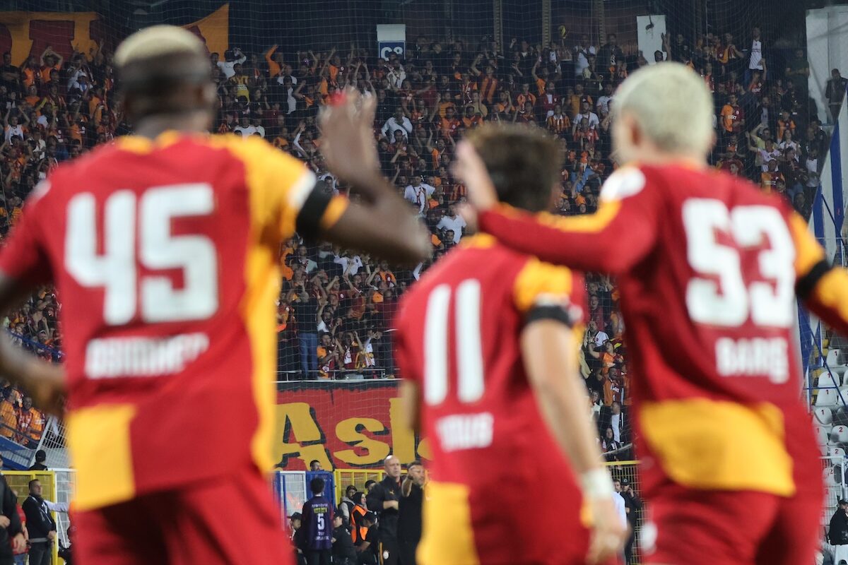 Sorgenfalten vor dem Derby: Baris Alper Yilmaz droht bei Galatasaray nach Champions-League-Gala auszufallen