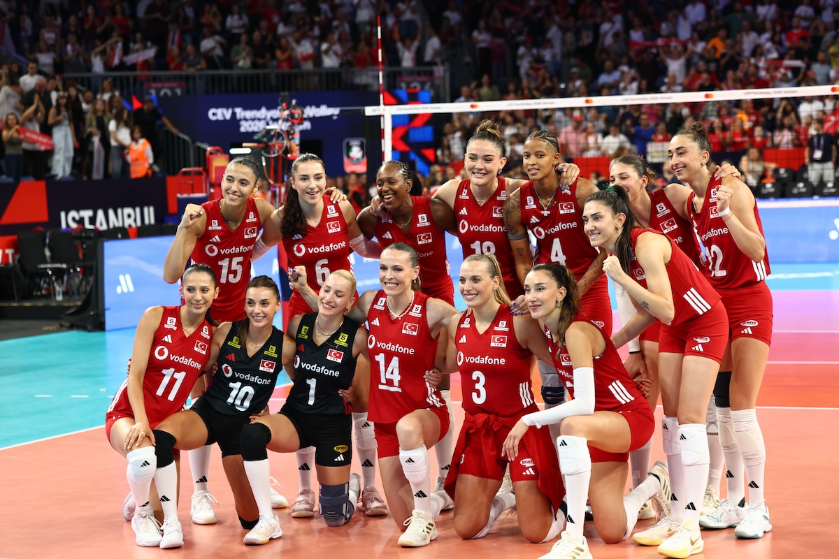 Mission Titelverteidigung: Türkische Volleyballerinnen deklassieren Lettland zum EM-Start