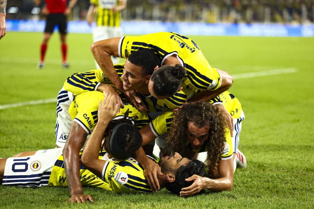 Showdown in Frankreich: Fenerbahce kämpft in Lyon um historischen Einzug in die Champions League